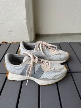 New Balance 327 Gray and Pink Women's Running Sneakers 8.5